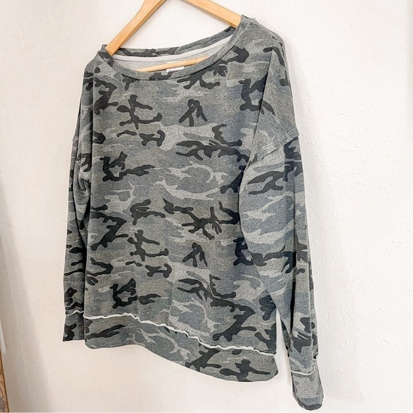 Sundry | Camo Boatneck Slub Knit Sweatshirt, size 1 (small) - Picture 2 of 11